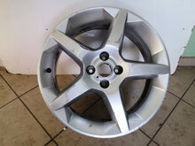Load image into Gallery viewer, 1x Alufelge 17 Zoll 6.5" 4x100 41ET Silber 13189913 Opel Tigra Rim Wheel FEL9044496436fw