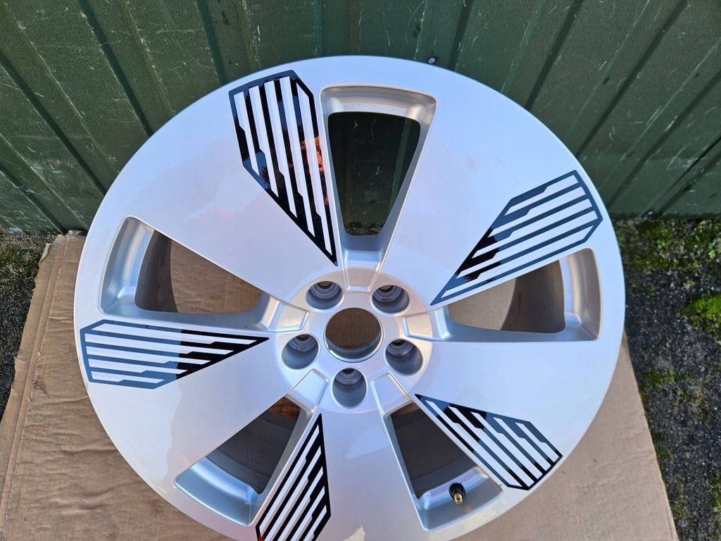 1x Alufelge 19 Zoll 4KE601025L Audi E-Tron Rim Wheel FEL4157669694dz