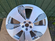Laden Sie das Bild in den Galerie-Viewer, 1x Alufelge 19 Zoll 4KE601025L Audi E-Tron Rim Wheel FEL4157669694dz