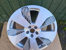 Laden Sie das Bild in den Galerie-Viewer, 1x Alufelge 19 Zoll 4KE601025L Audi E-Tron Rim Wheel FEL4157669694dz