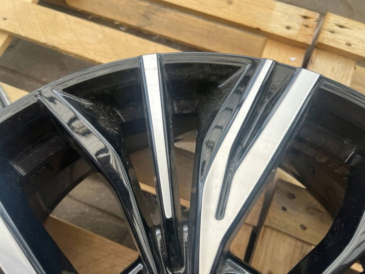 1x Alufelge 19 Zoll 5x114.3 Nissan Juke Rim Wheel FEL7970398836gn