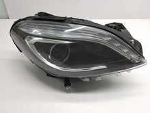 Laden Sie das Bild in den Galerie-Viewer, Frontscheinwerfer Mercedes-Benz W246 W242 030127127207 Xenon Rechts Headlight SCH7367787361hl