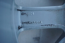 Load image into Gallery viewer, 1x Alufelge 17 Zoll 7.0" 5x108 50ET Glanz Silber 31400029 Volvo Rim Wheel FEL6573633157cd