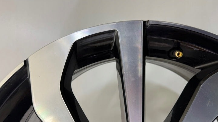 1x Alufelge 17 Zoll 7.0" 5x112 45ET Glanz Schwarz 2GA601025AC VW Rim Wheel FEL9522616611zl