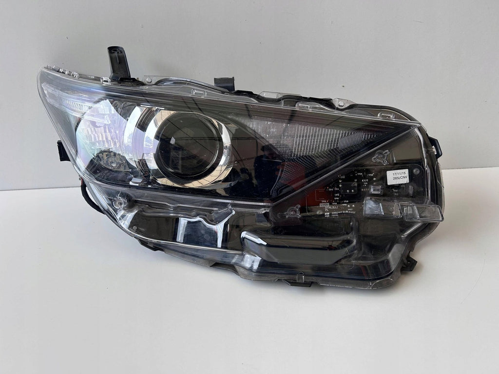 Frontscheinwerfer Toyota Auris 81110-02K30 LED Rechts Scheinwerfer Headlight