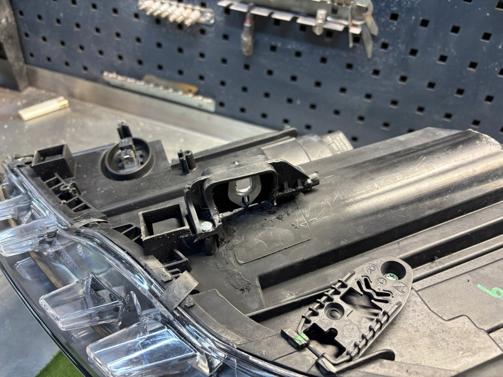 Frontscheinwerfer Mercedes-Benz W246 A2468207261 Rechts Scheinwerfer Headlight SCH4929966991eh