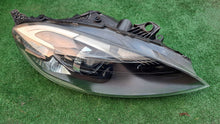 Load image into Gallery viewer, Frontscheinwerfer Volvo V40 31283333 Xenon Rechts Scheinwerfer Headlight SCH4317523674wa