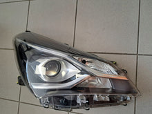 Load image into Gallery viewer, Frontscheinwerfer Toyota Yaris LED Rechts Scheinwerfer Headlight