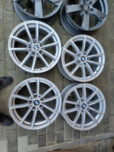 Laden Sie das Bild in den Galerie-Viewer, 4x Alufelge 17 Zoll 7.5" 5x112 30ET Glanz Silber 6883520 BMW Rim Wheel FEL5513497230ev