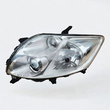 Laden Sie das Bild in den Galerie-Viewer, Frontscheinwerfer Toyota Auris 81070-02480 Xenon Links Scheinwerfer Headlight