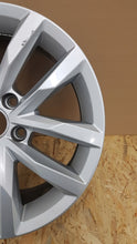 Laden Sie das Bild in den Galerie-Viewer, 1x Alufelge 16 Zoll 6.5&quot; 5x112 41ET 3G0601025BM VW Passat B8 Rim Wheel