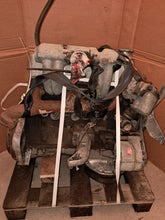 Laden Sie das Bild in den Galerie-Viewer, Motor Mercedes-Benz 8 W115 615913 2.0 55PS 40kW 1977 Diesel Engine Komplett MOT3611412750kv