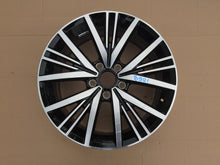 Load image into Gallery viewer, 1x Alufelge 17 Zoll 7.0&quot; 5x112 43ET 5C0601025BQ VW Beetle Rim Wheel