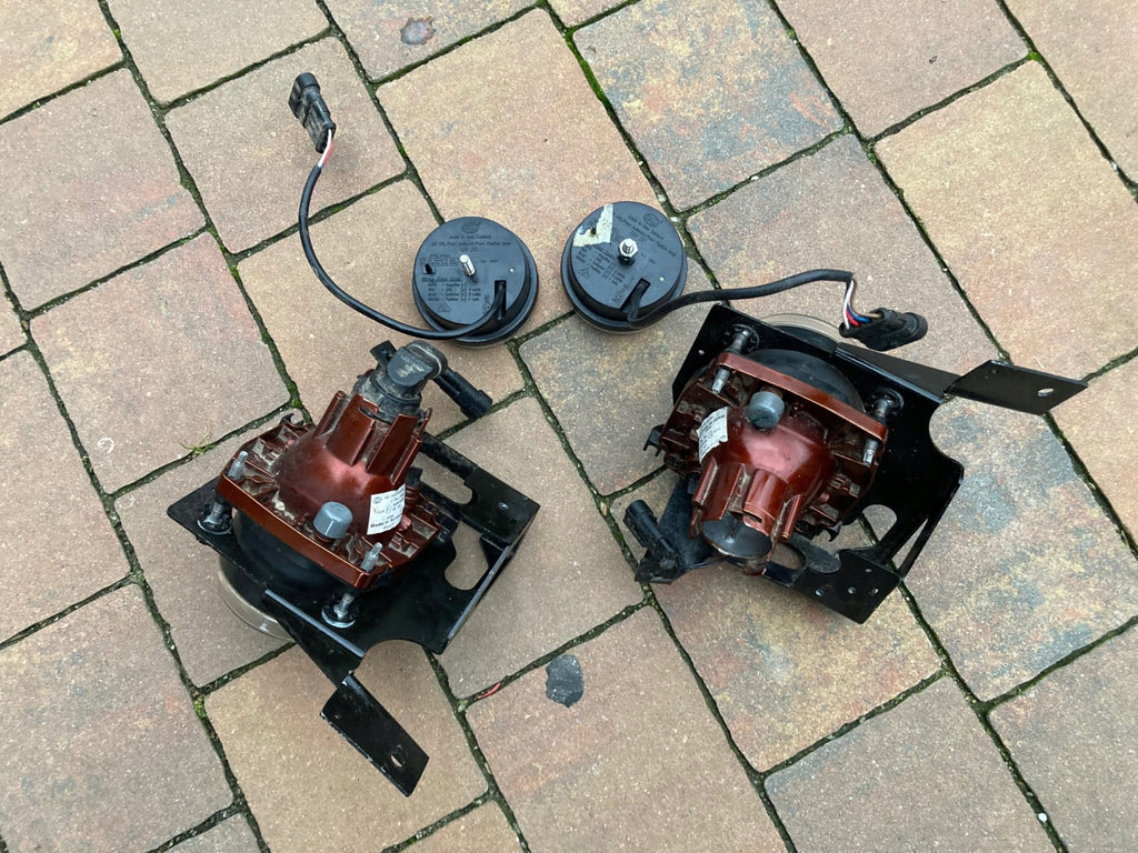 Frontscheinwerfer 1AL00999800 Ein Satz Scheinwerfer Headlight SCH8663934023rm