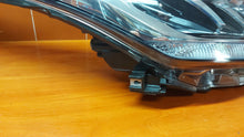 Laden Sie das Bild in den Galerie-Viewer, Frontscheinwerfer Toyota Chr C-Hr 81110-F4180 LED Rechts Scheinwerfer Headlight SCH9902378111bn