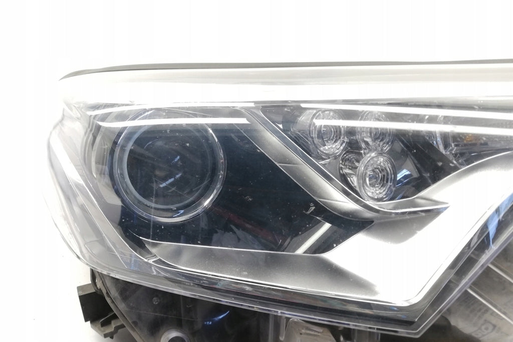 Frontscheinwerfer Toyota C-Hr Chr 81110F4031 Ein Stück (Rechts oder Links)