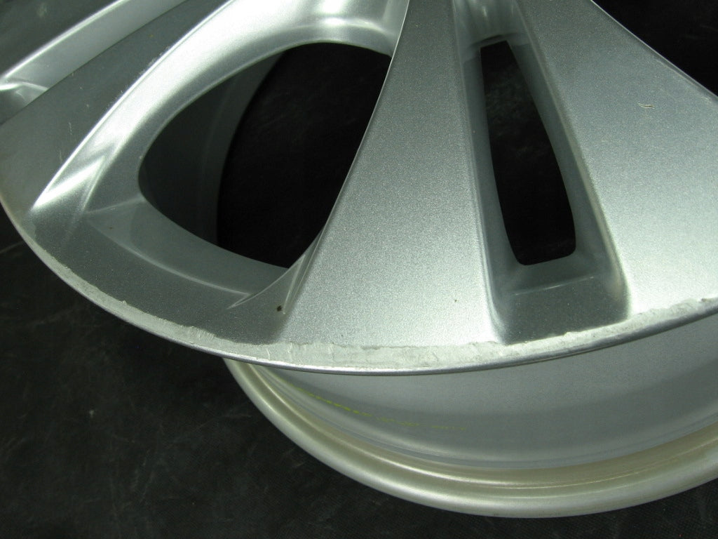 1x Alufelge 17 Zoll 7.5" 5x112 52,5ET Glanz Silber A2464010800 Mercedes-Benz Cla