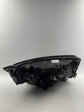 Laden Sie das Bild in den Galerie-Viewer, Frontscheinwerfer Renault 260609504R Full LED Ein Stück (Rechts oder Links)
