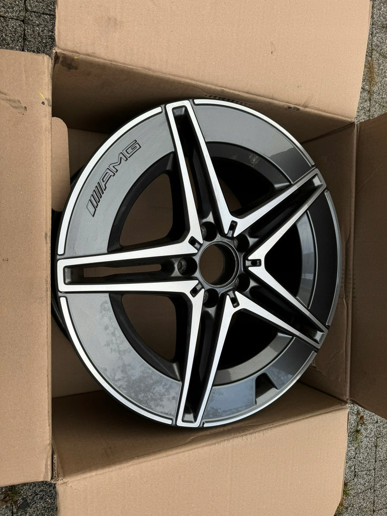 1x Alufelge 18 Zoll 8.5" 5x112 52ET Glanz Schwarz A2064011800 Mercedes-Benz