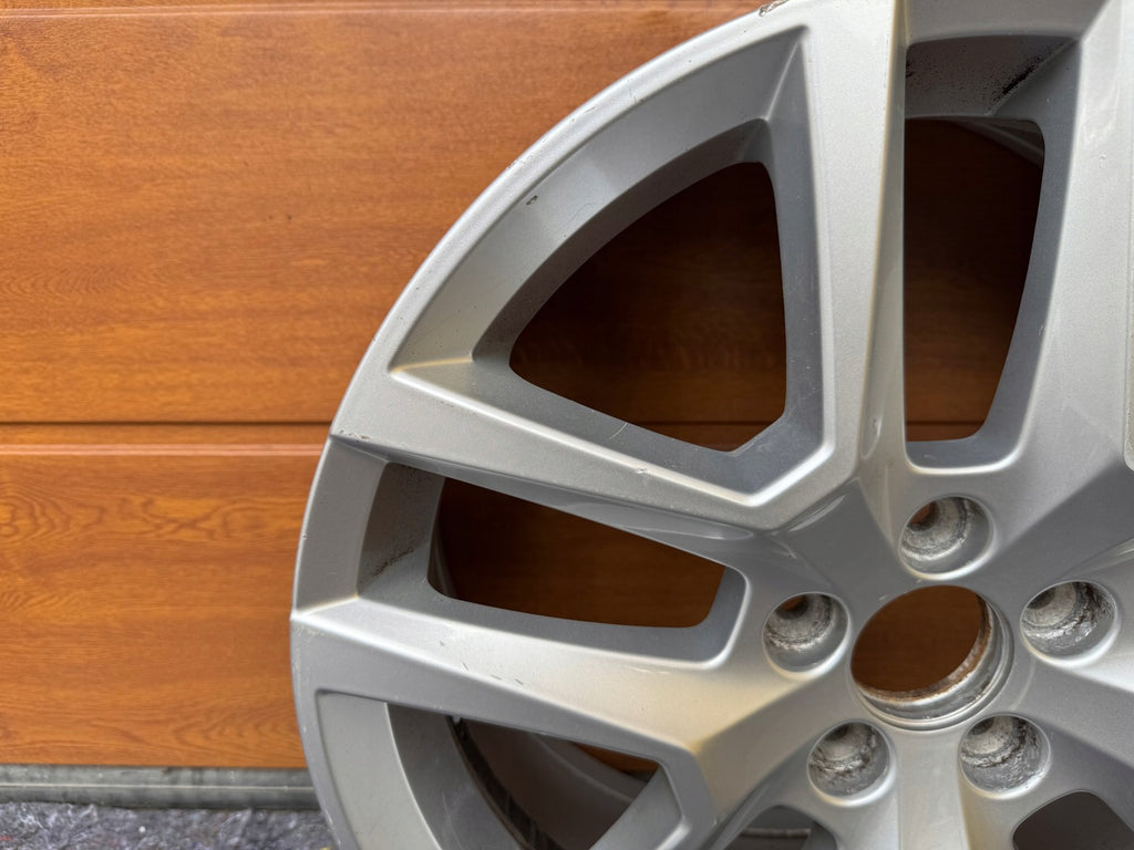 1x Alufelge 18 Zoll 7.5" 5x108 55ET Glanz Silber 31445568 Volvo Xc60 Ii
