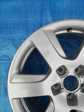 Load image into Gallery viewer, 1x Alufelge 17 Zoll 7.0" 5x112 25ET Silber 4G8601025H Audi C7 Rim Wheel FEL3683661429vm