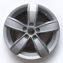 Load image into Gallery viewer, 1x Alufelge 16 Zoll 6.0&quot; 5x112 43ET 2GA601025Q VW T-Roc Rim Wheel