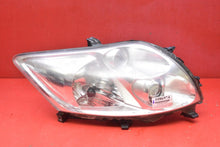 Laden Sie das Bild in den Galerie-Viewer, Frontscheinwerfer Toyota Auris 1086974-81110-02480 Rechts Scheinwerfer Headlight SCH6350292014vs