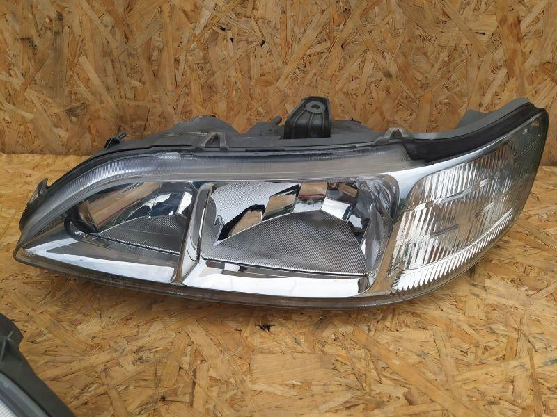 Frontscheinwerfer Honda Accord VI 1EB236036-01 Ein Stück (Rechts oder Links)