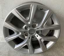 Load image into Gallery viewer, 1x Alufelge 17 Zoll 6.5&quot; 5x112 29ET 6856076 BMW F39 F48 Rim Wheel