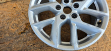 Load image into Gallery viewer, 1x Alufelge 17 Zoll 7.0" 5x114.3 40ET 403002509R Renault Kadjar Rim Wheel FEL9965483519us