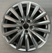 Laden Sie das Bild in den Galerie-Viewer, 1x Alufelge 18 Zoll 7.5" 5x112 51ET Glanz 8V0601025CD Audi A3 Rim Wheel FEL1587259356th