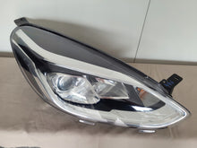 Laden Sie das Bild in den Galerie-Viewer, Frontscheinwerfer Ford Fiesta I Rechts Scheinwerfer Headlight SCH5993688137wp