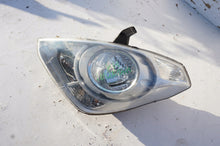 Load image into Gallery viewer, Frontscheinwerfer Hyundai H1 Ein Stück (Rechts oder Links) Headlight
