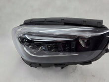 Laden Sie das Bild in den Galerie-Viewer, Frontscheinwerfer Mercedes-Benz W247 A2479068405 FALSE Scheinwerfer Headlight SCH6416813589ti