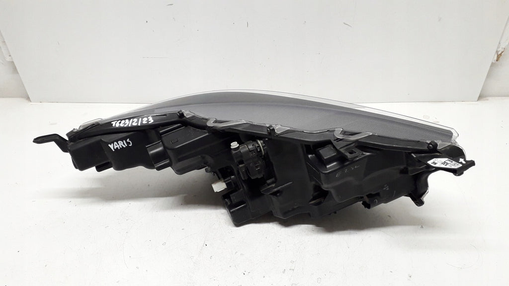 Frontscheinwerfer Toyota IV Yaris K0-8- TOM4525 Full LED Links Headlight SCH6788164254ly