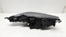 Laden Sie das Bild in den Galerie-Viewer, Frontscheinwerfer Toyota IV Yaris K0-8- TOM4525 Full LED Links Headlight SCH6788164254ly