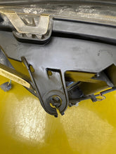 Load image into Gallery viewer, Frontscheinwerfer Toyota V LED Rechts Scheinwerfer Headlight SCH2580029391ji