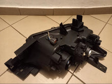 Laden Sie das Bild in den Galerie-Viewer, Frontscheinwerfer Mazda Cx3 Cx-3 D10E-51040 Full LED Links Headlight