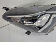 Load image into Gallery viewer, Frontscheinwerfer Toyota Yaris LED Rechts Scheinwerfer Headlight