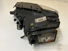 Laden Sie das Bild in den Galerie-Viewer, Frontscheinwerfer VW Passat 89312660 Xenon Rechts Scheinwerfer Headlight SCH2086489300bq
