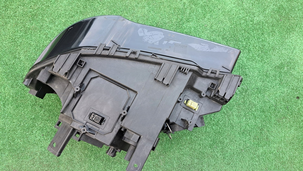 Frontscheinwerfer BMW X3 E83 Bi-Xenon Rechts Scheinwerfer Headlight SCH3788982163un