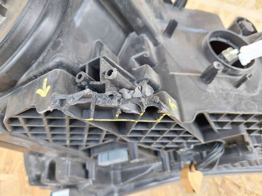 Frontscheinwerfer Skoda Superb I 3V1941017B Xenon Ein Stück (Rechts oder Links)