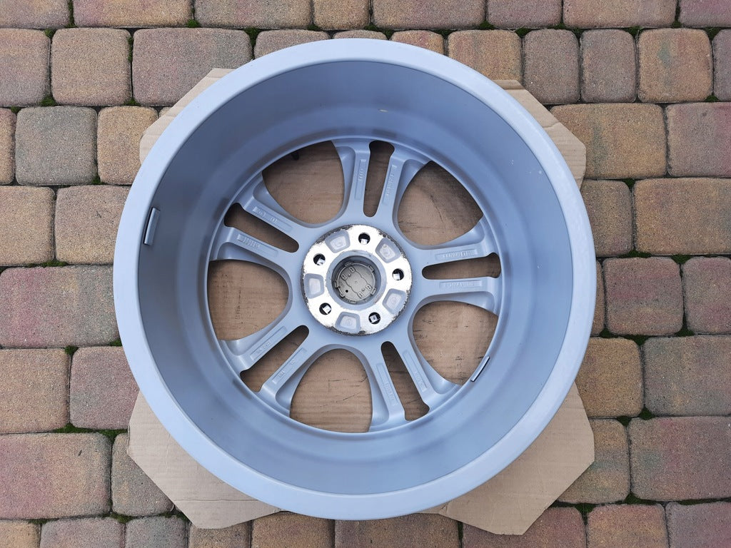 1x Alufelge 18 Zoll 8.0" 5x112 31ET Silber 8T0601025A Audi A5 Rim Wheel FEL6821811470zo