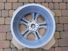 Laden Sie das Bild in den Galerie-Viewer, 1x Alufelge 18 Zoll 8.0" 5x112 31ET Silber 8T0601025A Audi A5 Rim Wheel FEL6821811470zo