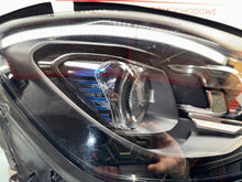 Laden Sie das Bild in den Galerie-Viewer, Frontscheinwerfer Mercedes-Benz Gls A1679068907 Full LED Rechts oder Links