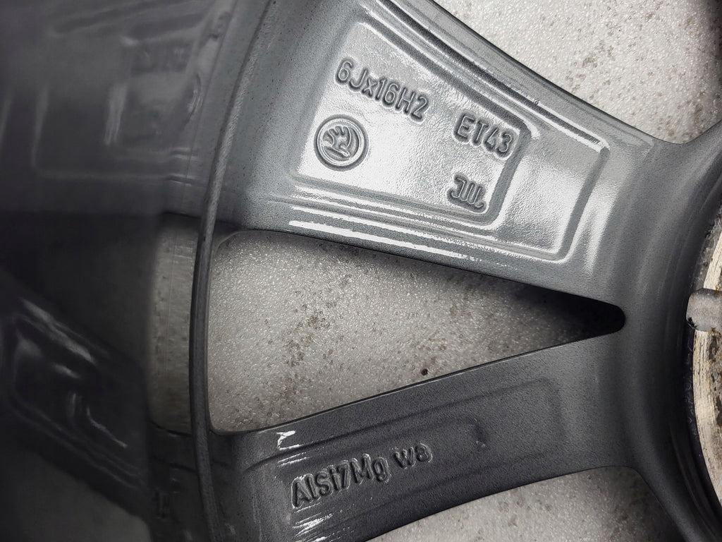 1x Alufelge 16 Zoll 6.0" 4x100 43ET 1ST601025K Seat Mii Citigo Up Rim Wheel