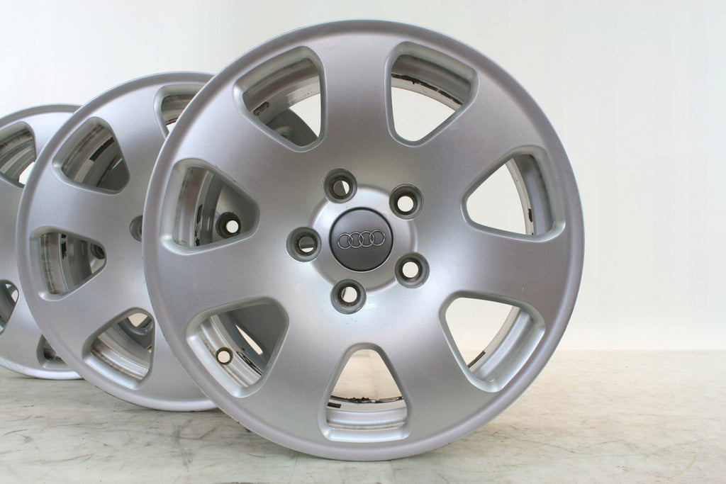 4x Alufelge 15 Zoll 7.0" 5x112 39ET Silber Audi Rim Wheel