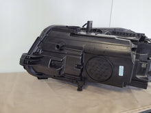 Laden Sie das Bild in den Galerie-Viewer, Frontscheinwerfer Mercedes-Benz Cla A1189068501 Links Scheinwerfer Headlight SCH9189022001mv