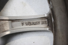 Load image into Gallery viewer, 4x Alufelge 17 Zoll 7.5" 5x112 27ET Glanz Silber 6868217 BMW G11 G12 Rim Wheel FEL9805241080or