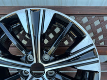 Laden Sie das Bild in den Galerie-Viewer, 1x Alufelge 18 Zoll 7.0" 5x114.3 38ET Glanz Schwarz Mitsubishi Outlander I FEL8211051837ha